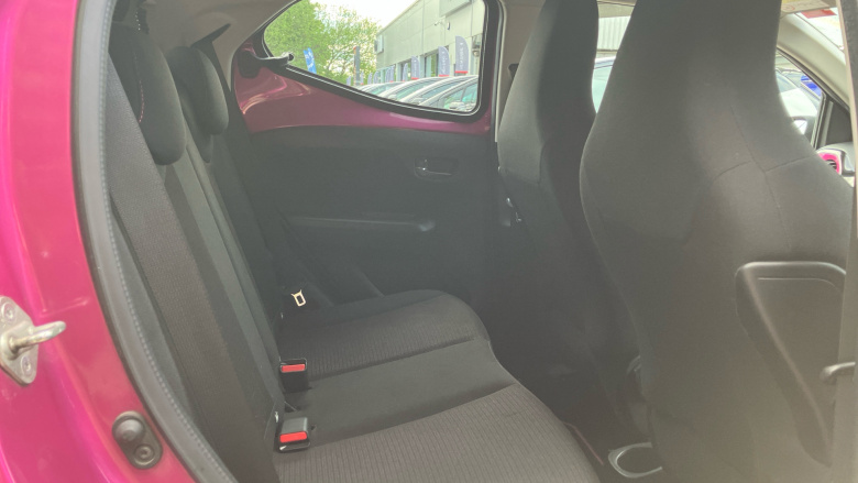 Toyota Aygo 1.0 VVT-i X-Cite 5 5dr Petrol Hatchback